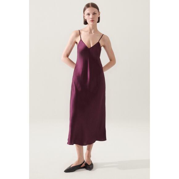 Silk Laundry Dresses & Skirts - Silk Laundry 90s Midi Silk Slip Dress in Blood Plum Medium Minimal Timeless